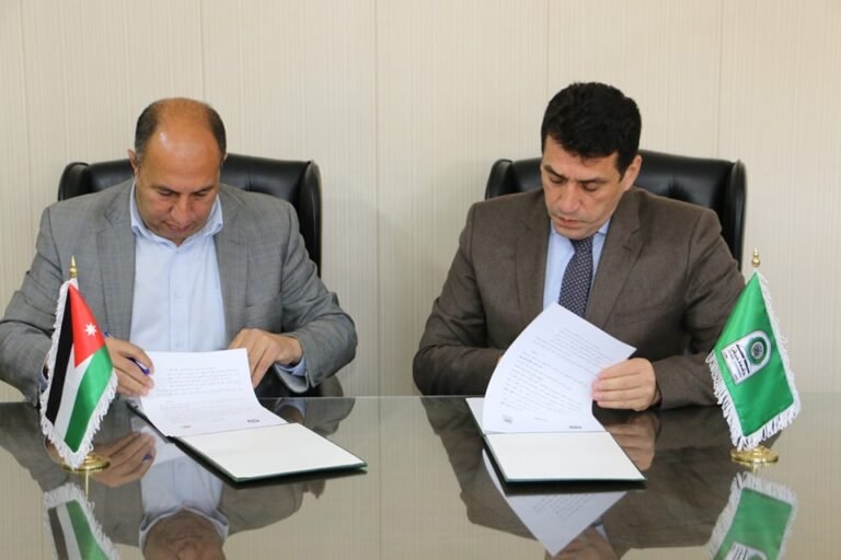 جامعة جرش توقع سلسلة من مذكرات التفاهم مع مراكز التأهيل المجتمعي في مخيمات سوف والبقعة وإربد