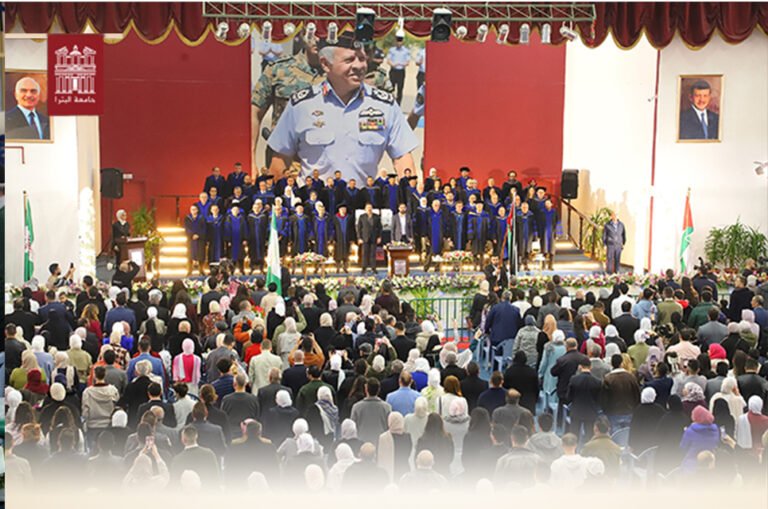 عبد الرحيم يرعى تخريج الفوج الثلاثين من طلبة جامعة البترا