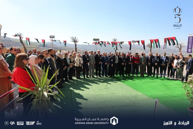 “عمان العربية” ترفع علم اليوبيل الفضي في حرمها الجامعي