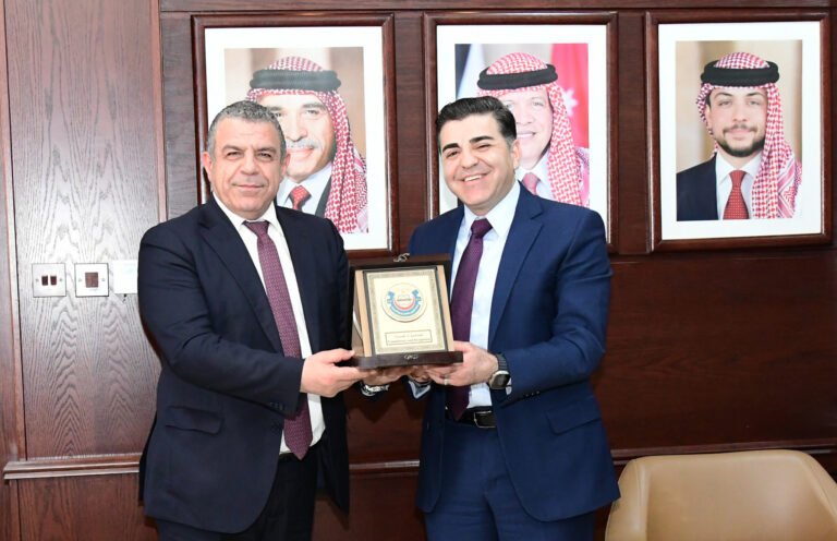 جامعة العلوم والتكنولوجيا الأردنية ومنظمة الأغذية والزراعة للأمم المتحدة توقعان اتفاقية تعاون