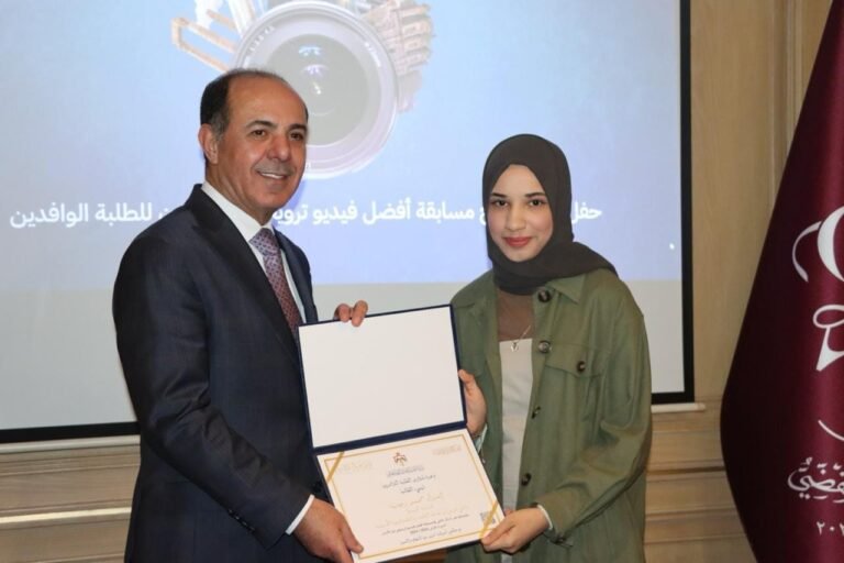 الطالبة إسراء رجب من جامعة العلوم والتكنولوجيا تحرز المركز الثاني في مسابقة أفضل فيديو ترويجي عن الأردن