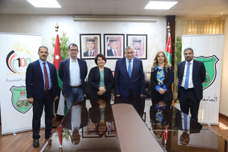 “الأردنية” وجمعية أصدقاء الآثار والتراث الأردنية توقعان مذكرة تفاهم