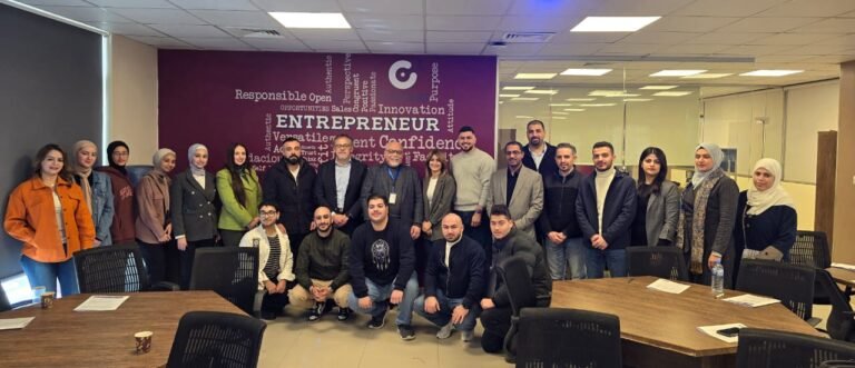 طلبة “الشرق الأوسط” يشاركون معارفهم حول إدارة العلاقات