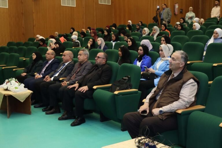 اختتام “المجالس الرمضانية” في جامعة الحسين بن طلال