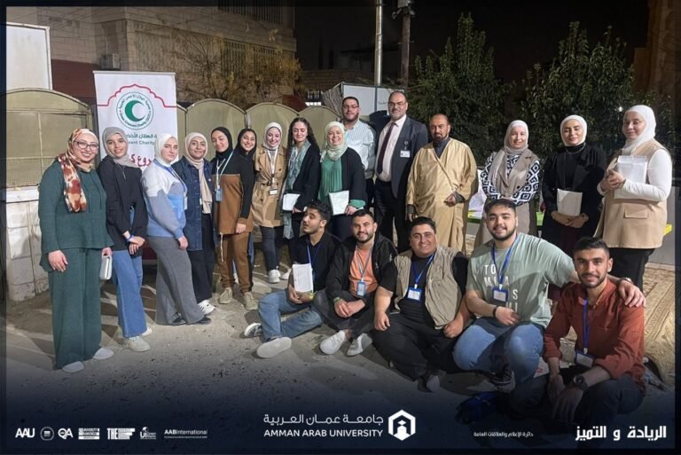 صيدلة “عمان العربية “تنظم افطاراً للأيتام وتوزع كسوة العيد