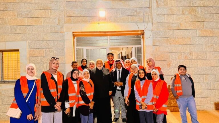 المُسنين في عيون الجامعة الهاشمية