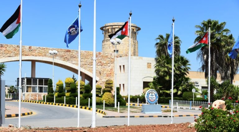 جامعة العلوم والتكنولوجيا الأردنية تحتفل باليوم الوطني للعلم الأردني