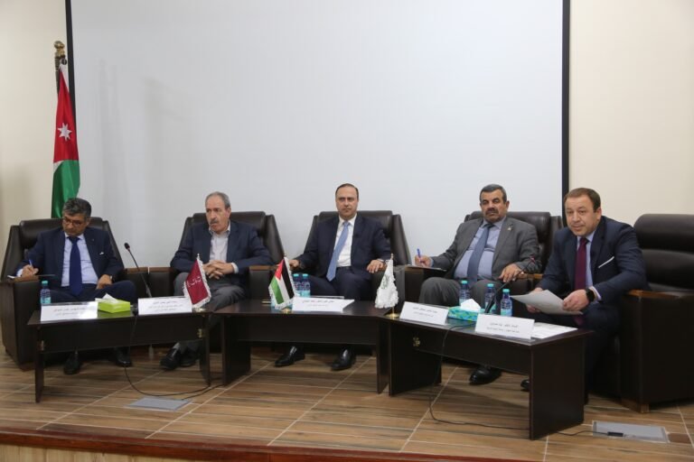 جامعة الزيتونه الاردنية تقيم مناظرة حول دور الاحزاب في الانتخابات القادمة