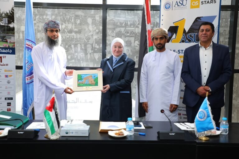 وفد التعليم العالي العُماني في رحاب جامعة العلوم التطبيقية