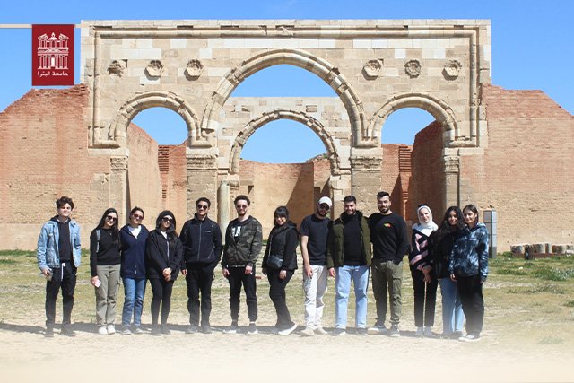 طلبة جامعة البترا وجامعة ماساتشوستس الأمريكية يشاركون في ورشة عمل لإحياء القصور الأموية