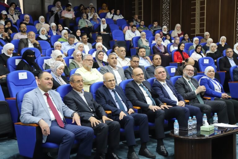 كلية العلوم في “الأردنية” تطلق يومها العلمي ويوم الخريج