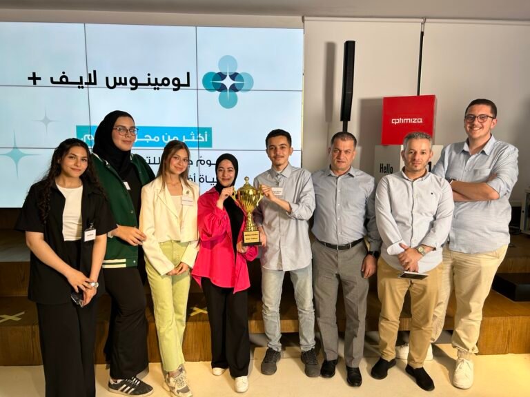 التطبيقية تحتل المركز الأول في هاكاثون MenaDevs والمختص في الذكاء الاصطناعي التوليدي