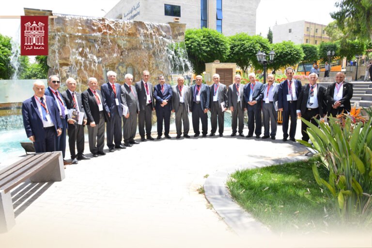 رئيس جامعة خضوري ووفد من الخريجين القدامى يزورون جامعة البترا