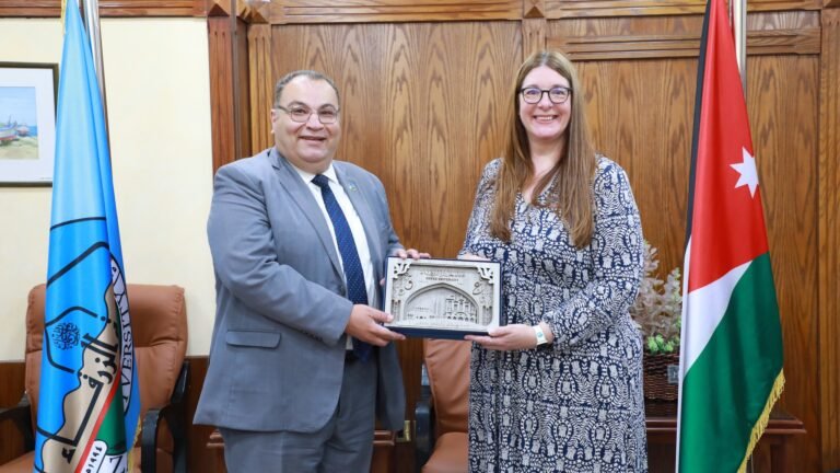 جامعة الزرقاء تستقبل لجنة تدقيق الاعتماد البريطاني (ASIC)