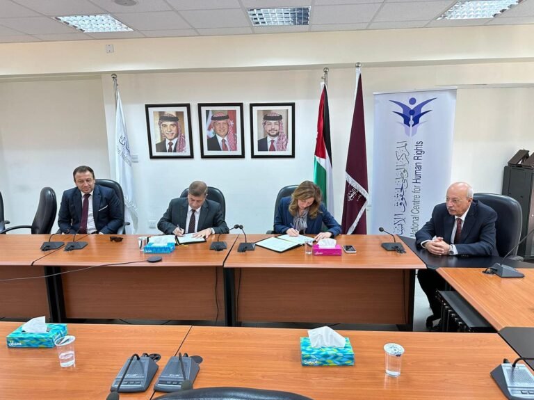 الوطني لحقوق الإنسان وجامعة الزّيتونة يوقّعان مذكرة تفاهم