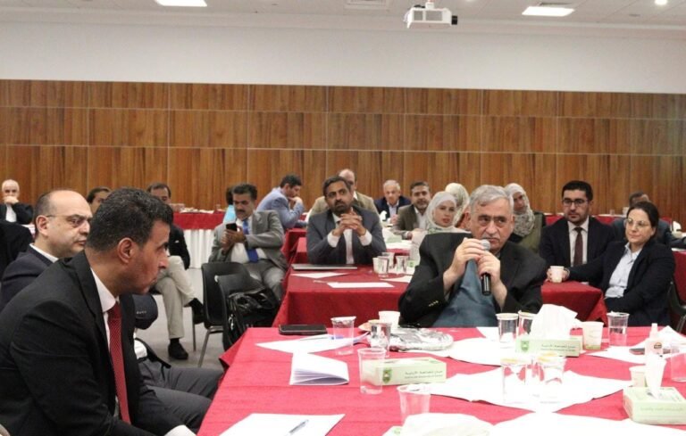 خلوة لعمداء الأردنية للإعداد الوظيفي لسوق العمل وتعزيز المهارات الناعمة لدى الطلبة