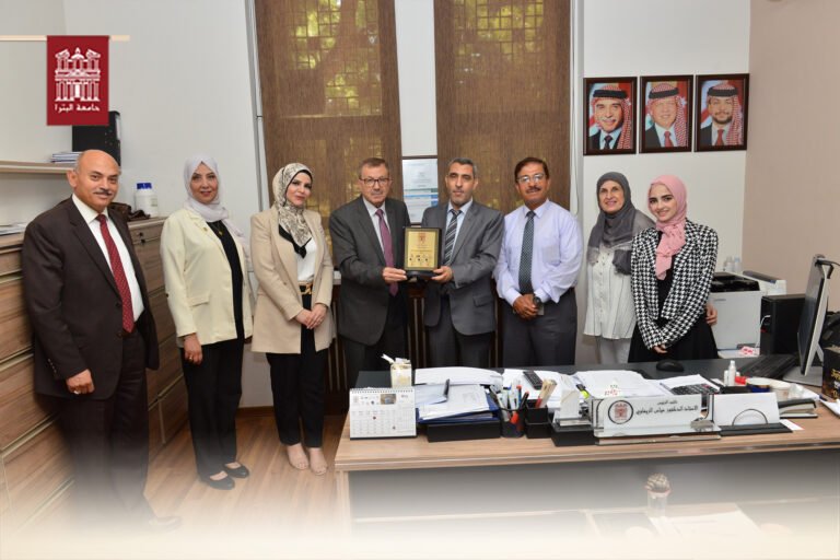 جامعة البترا توقع مذكرة تعاون مع جمعية المكتبات والمعلومات الأردنية