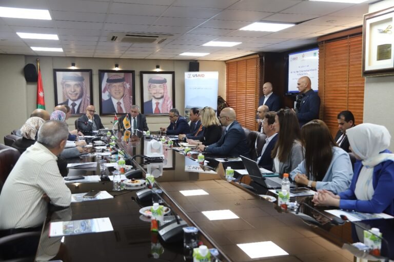 الجامعة الأردنية ووزارة المياه والري توقعان مذكرة تفاهم في مجالات المياه وبحوثها والتدريب
