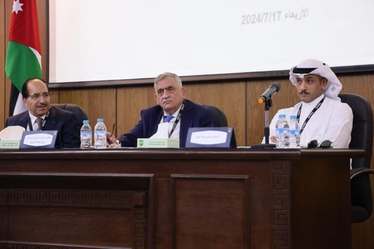 انطلاق فعاليات مؤتمر “آداب الأردنية”