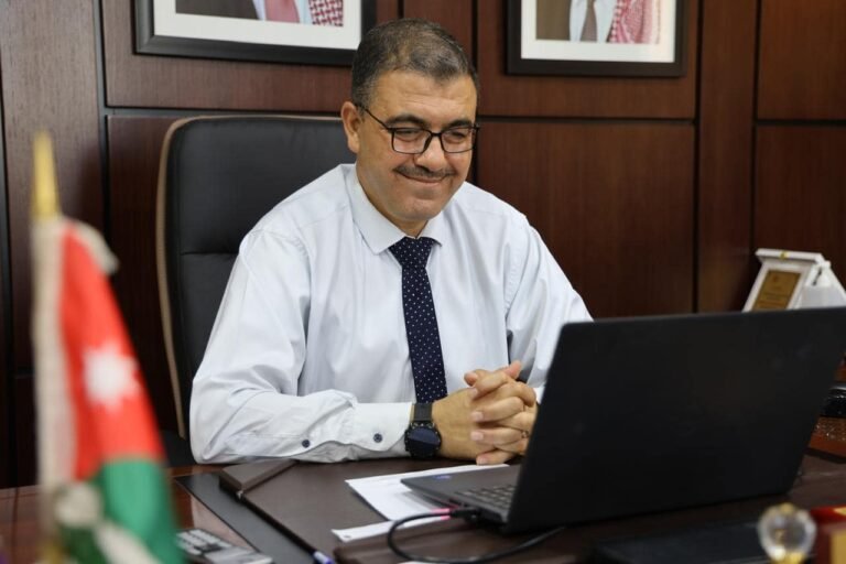 اتفاقية تعاون بين جامعة عجلون الوطنية والكلية الذكية الجامعية للتعليم الحديث في فلسطين