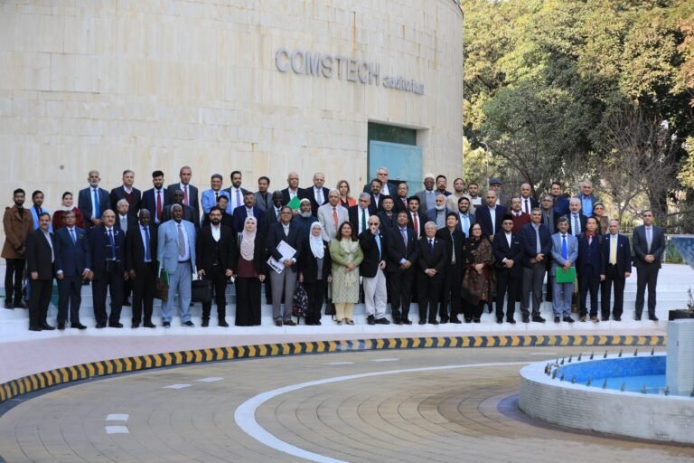 الكومستيك يشيد بجهود الجامعة الأردنية في استقطاب الأساتذة والعلماء الزائرين