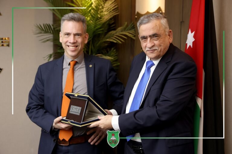 “الأردنية” ولوند تبحثان تعزيزَ التعاون الأكاديمي في مجالات الطبّ والبحث العلميّ