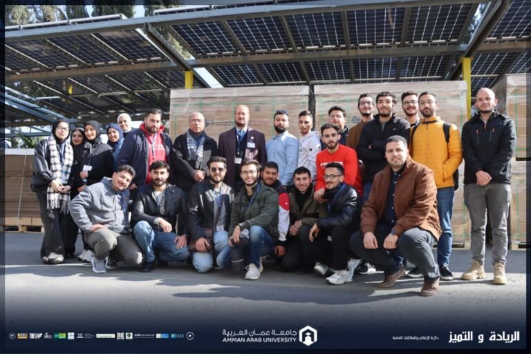 طلبة هندسة الطاقة المتجددة في “عمان العربية” يزورون شركة فيلادلفيا للطاقة الشمسية لتعزيز تجربتهم العملية