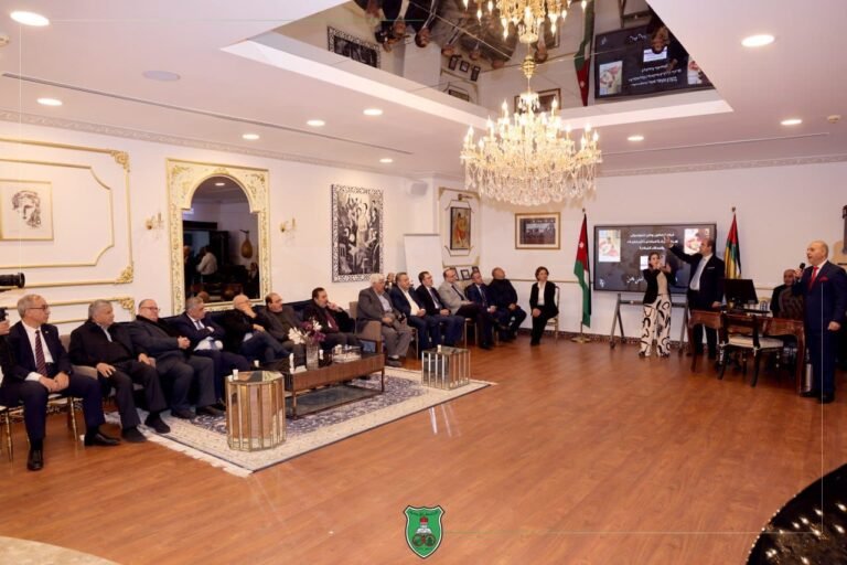 مجلسُ الأمناء ورئيسُ الجامعة الأردنية يطّلعون على آخرِ المستجدّات في مشروع تطوير الصالة الموسيقية