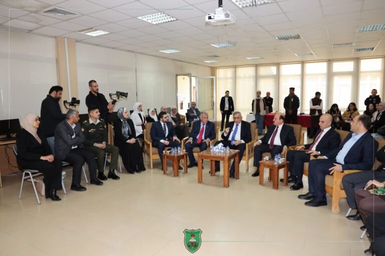 الجامعة الأردنية تحتفلُ بذكرى ميلادِ جلالة الملك عبدالله الثاني في بثّ إذاعيّ خاصّ