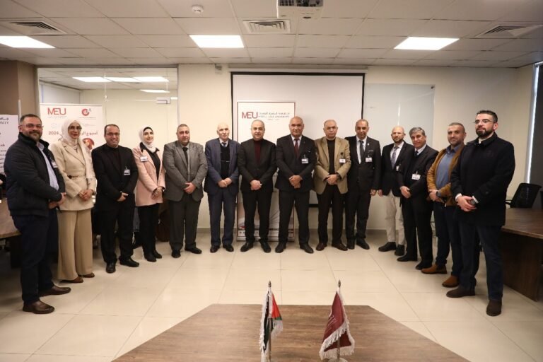 تخريج طلبة برنامج “تبادل الحلول المجتمعية” في “الشرق الأوسط”