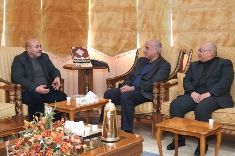 رئيس جامعة الحسين بن طلال يستقبل رئيس بلدية معان الكبرى لبحث سبل التعاون المشترك