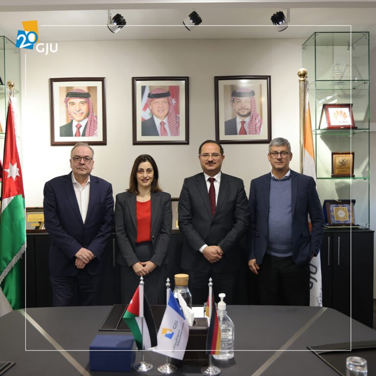 السفيرة اليونانية لدى المملكة الأردنية الهاشمية تزور الجامعة الألمانية الأردنية