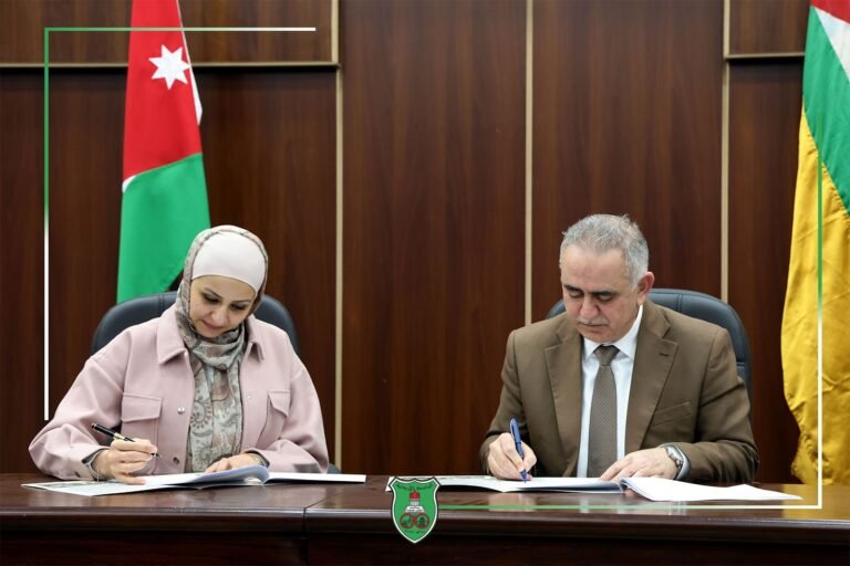 “الأردنيّة” توقّع اتفاقيّةَ تعاون مع شركة شانيل فارما (Chanelle Pharma laboratories) لتعزيز التدريب والبحث العلميّ