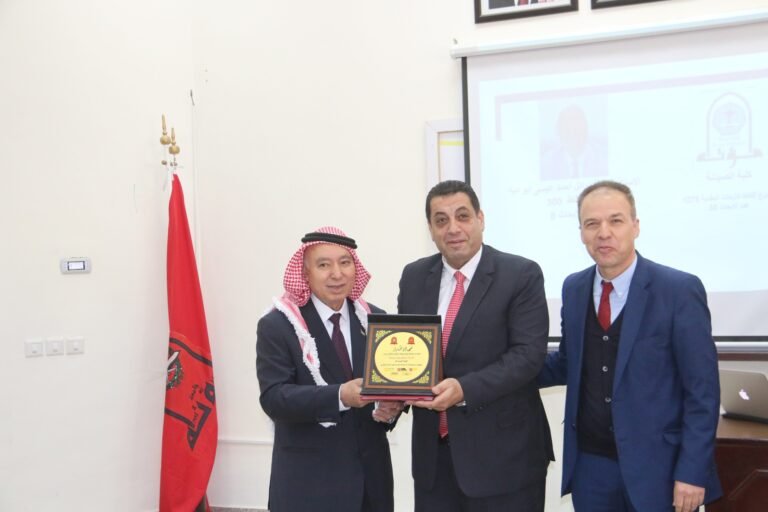 رئيس جامعة مؤتة يرعى حفل تكريم الباحثين تقديرًا لإنجازاتهم العلمية