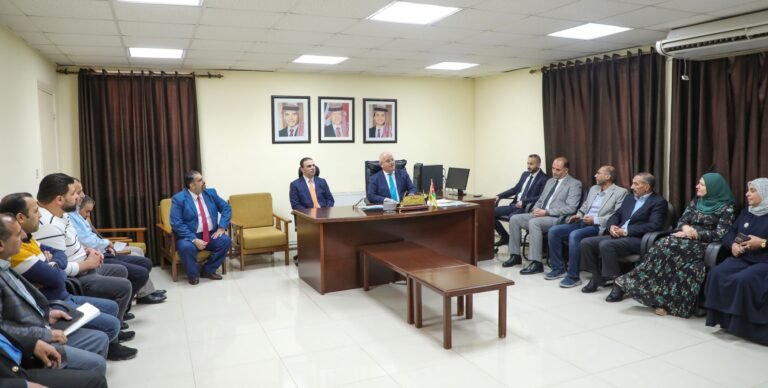 الحياري يؤكد أهميّة تمكين الطلبة بالمهارات اللّغوية لتعزيز قدراتهم الأكاديميّة والمهنيّة