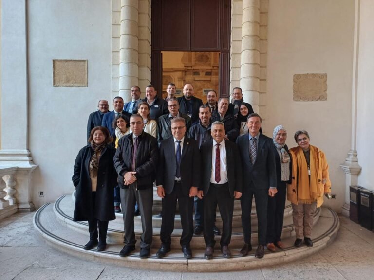 رئيس جامعة إربد الأهلية يُشارك في أعمال الاجتماع الخامس لمشروع (ICT4EDU)في جامعة بادوفا في إيطاليا