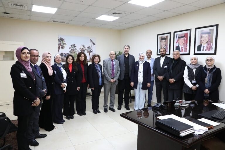 اتفاقية تعاون بين “الشرق الأوسط” وجمعية إدارة المشاريع الأردنية