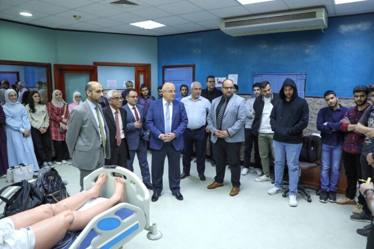 الحياري يؤكد على ضرورة إدخال تطبيقات الذكاء الاصطناعي في المساقات التعليمية بالجامعة الهاشمية