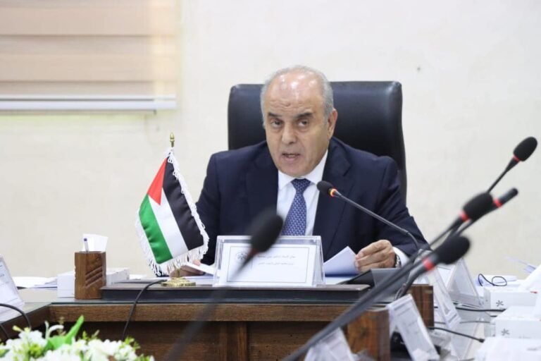 وزير التعليم العالي والبحث العلمي محافظة يلتقي رؤساء الجامعات الأردنية الرسمية