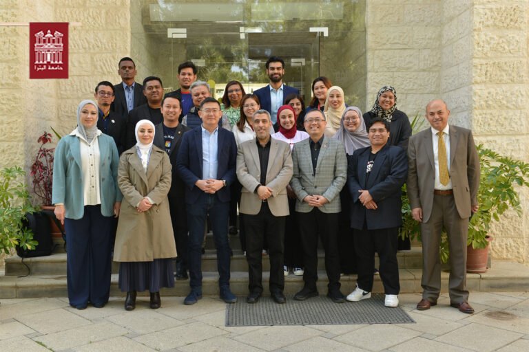 جامعة البترا تستضيف وفدًا أكاديميًا من خمس عشرة جامعة ماليزية