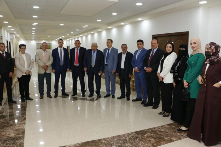 أسرة جامعة جرش تتبادل التهاني بمناسبة عيد الفطر السعيد