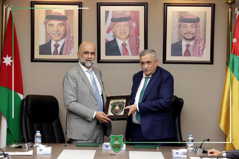 الجامعة الأردنيّة وشركة الكهرباء الوطنيّة توقعان مذكرة تفاهم لتعزيز التعاون في مجال الطّاقة الكهربائية