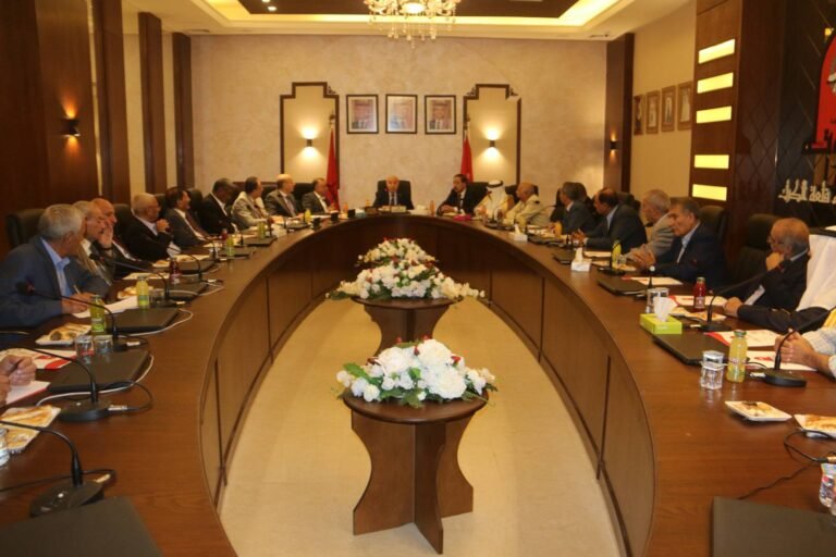 رئيس جامعة مؤتة يلتقي لجنة أصدقاء الجامعة ويؤكد أهمية الشراكة المجتمعية