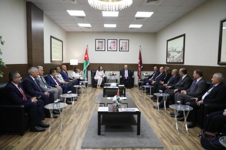 لقاء يناقش مستقبل التعليم الإعلامي في ظل الثورة الرقمية في جامعة الشرق الأوسط