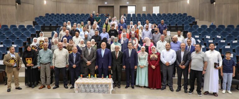 الحياري يكرّم الفائزين في المسابقات وخريجي الدورات التدريبية وورش العمل التطبيقية