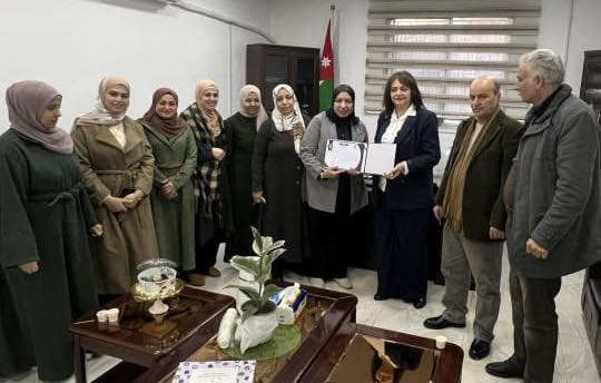 جامعة جرش تكرّم عدد من موظفي مكتبتها المتميزين