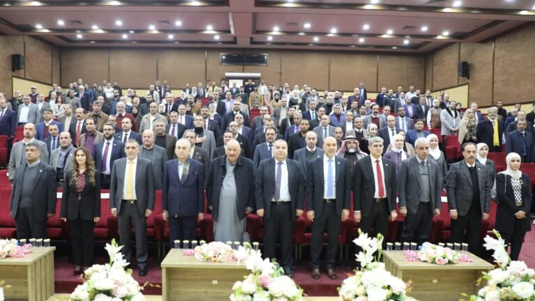 منسوبو “الزرقاء للتعليم والاستثمار” يتبادلون التهاني بعيد الفطر