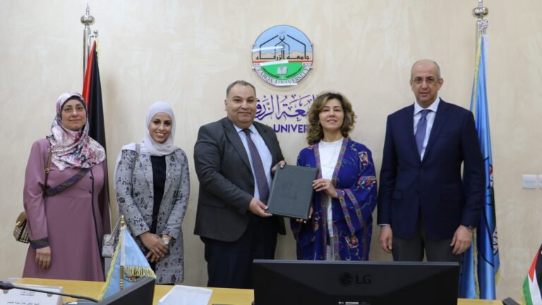 جامعة الزرقاء توقّع مذكرة تعاون مع نقابة أطباء الأسنان الأردنيين