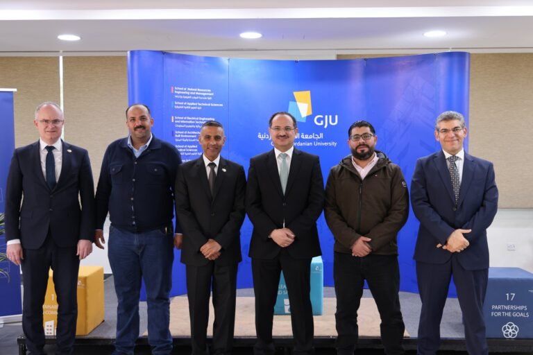 أسرة الجامعة الألمانية الأردنية تتبادل التهاني بمناسبة عيد الفطر السعيد