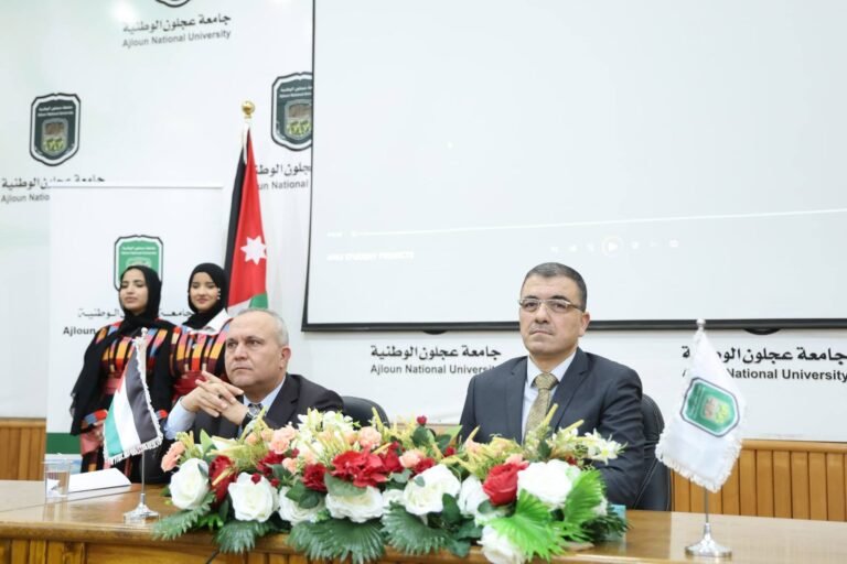 رئيس جامعة عجلون الوطنية يلتقي الطلبة الجدد ويؤكد على بيئة تعليمية محفزة للإبداع والتميز